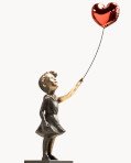 Sculpture 'Fille avec ballon rouge' du sculpteur Miguel Guía